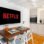 Whome Prime Location - Your Lisbon Getaway