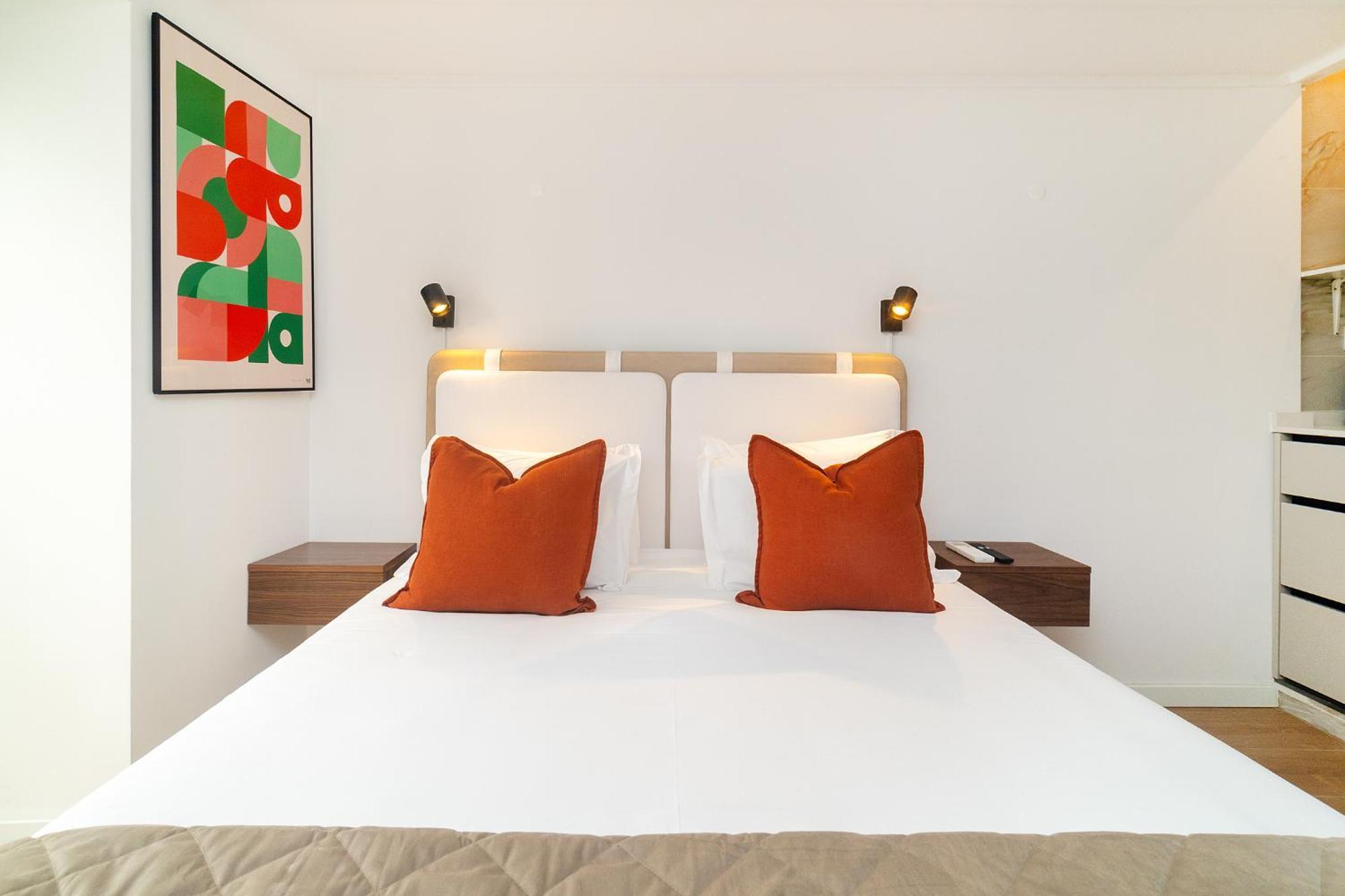 Apartment Whome Prime Location - Your Getaway *