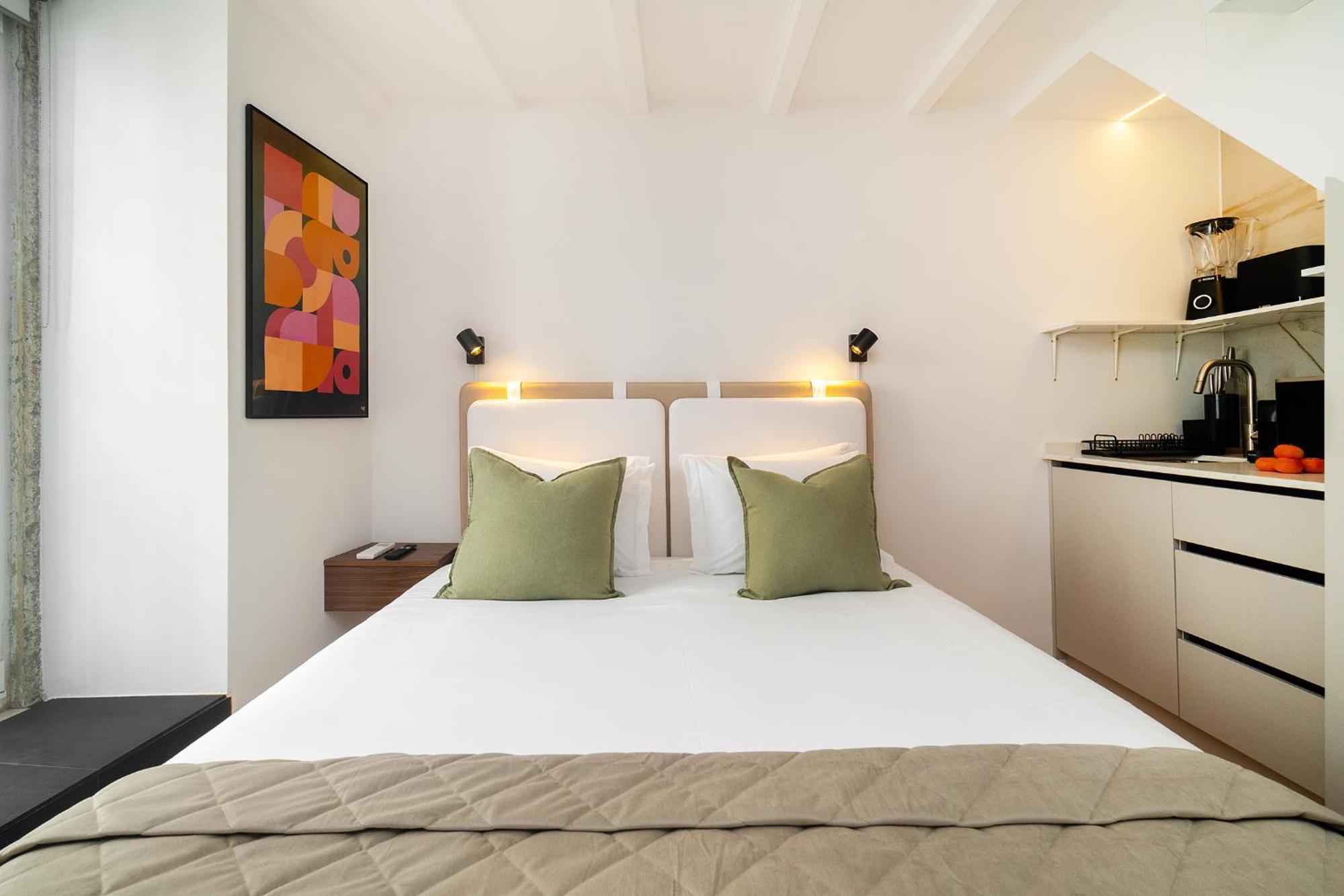 Whome Prime Location - Your Getaway Apartment